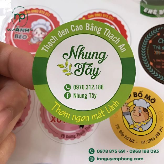 thiết kế tem dán thạch đen ấn tượng